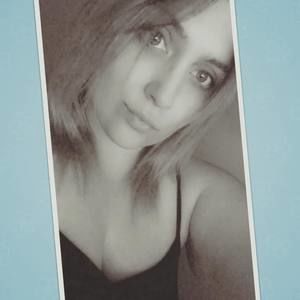 Meet your Posher, Camille